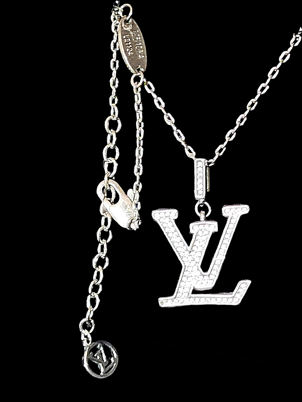 Luxury Silver-Tone LV Logo Pendant Necklace